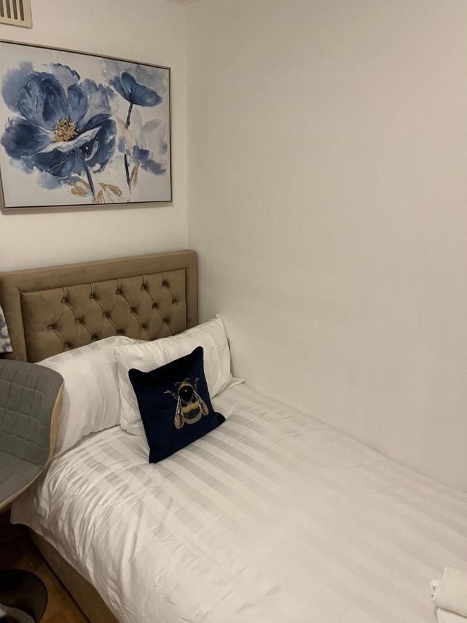 Tj Homes - Double Room With Single Bed - 3 Min To Tube Station - London Ruislip Exterior foto