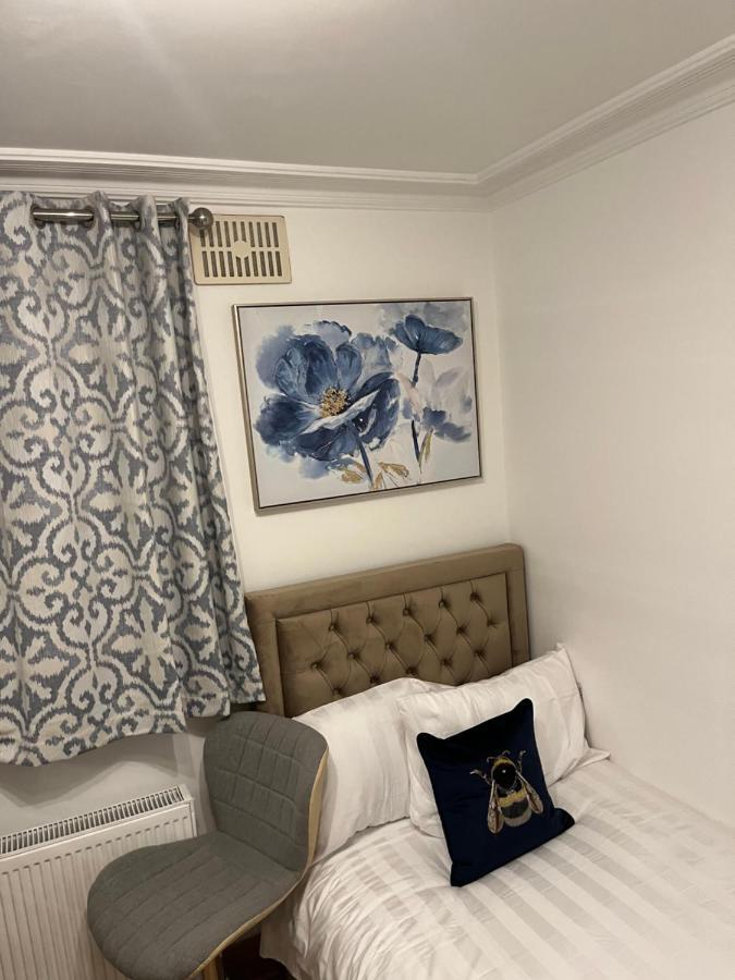 Tj Homes - Double Room With Single Bed - 3 Min To Tube Station - London Ruislip Exterior foto